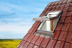 Okno dachowe SKYFENS Termo 55x118 orzech PVC oblachowanie brązowe