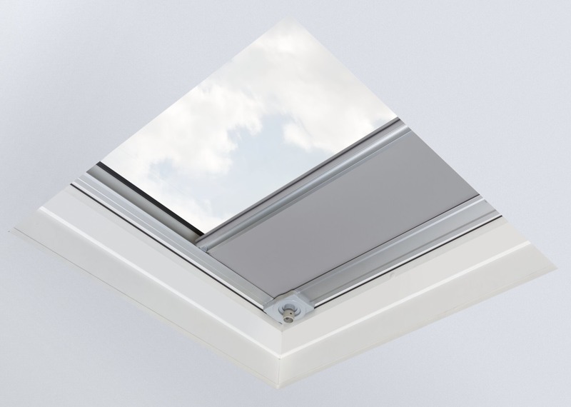 Roleta do okna dachowego FAKRO ARF/D 051 60x60 ręczna